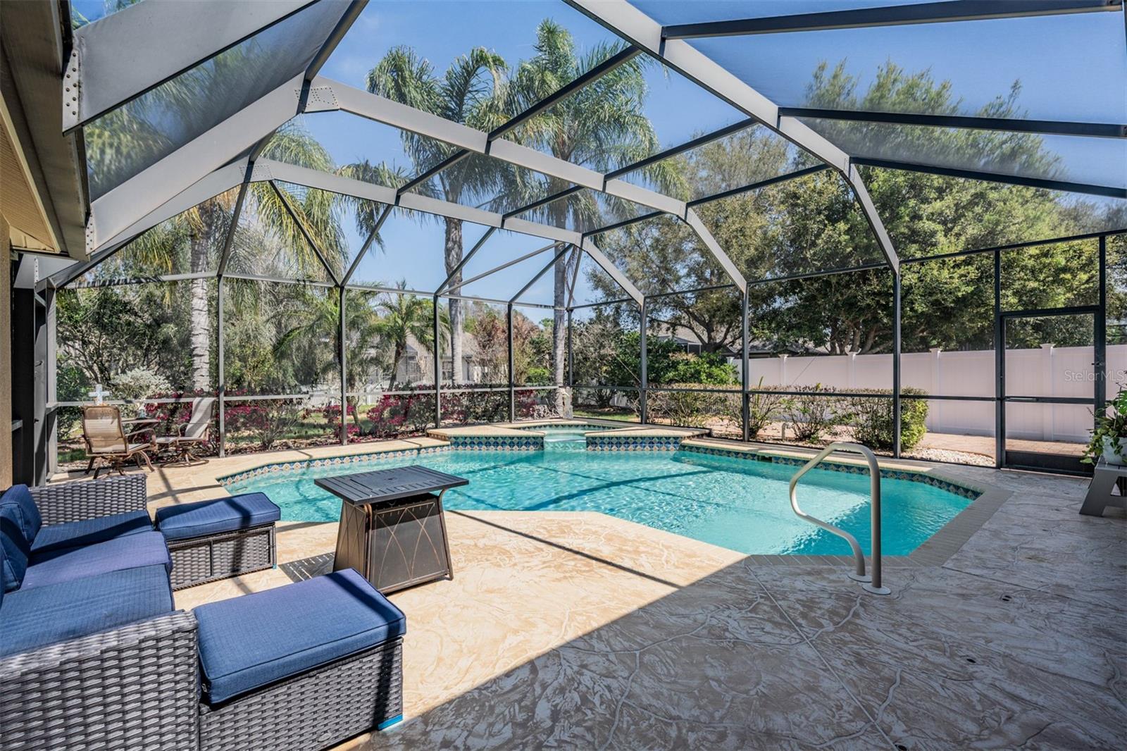 Image 39 of 76 For 19101 Lone Creek Court