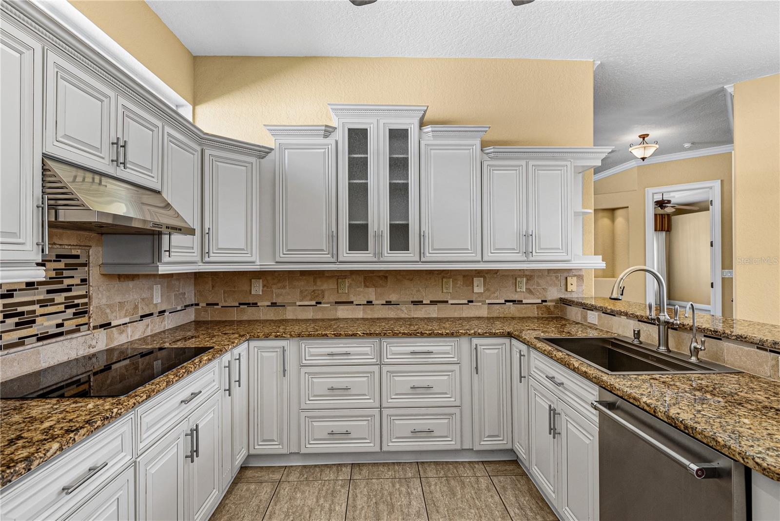 Image 21 of 85 For 12231 Woodlands Circle