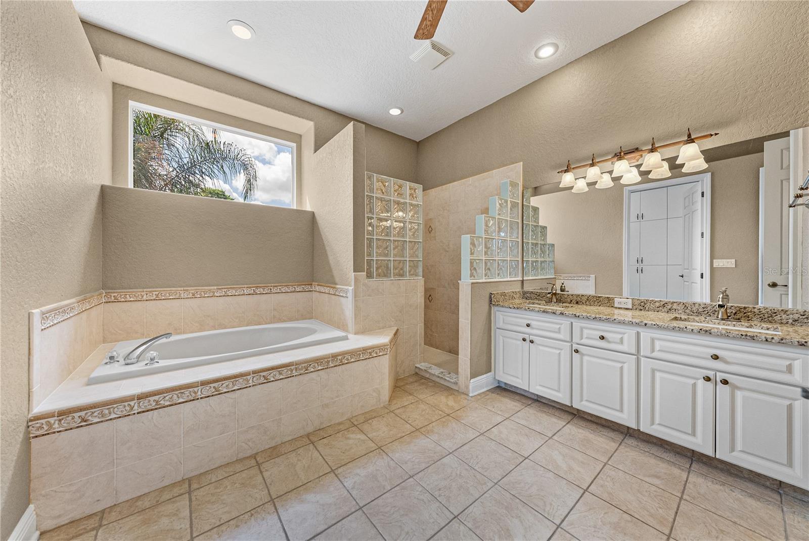 Image 31 of 85 For 12231 Woodlands Circle