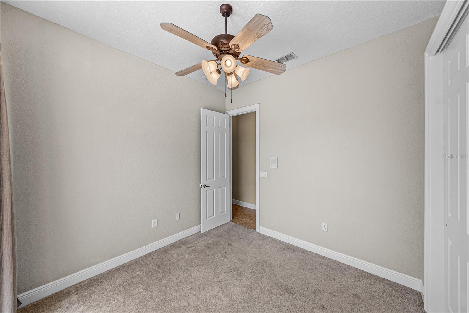 Image 38 of 85 For 12231 Woodlands Circle