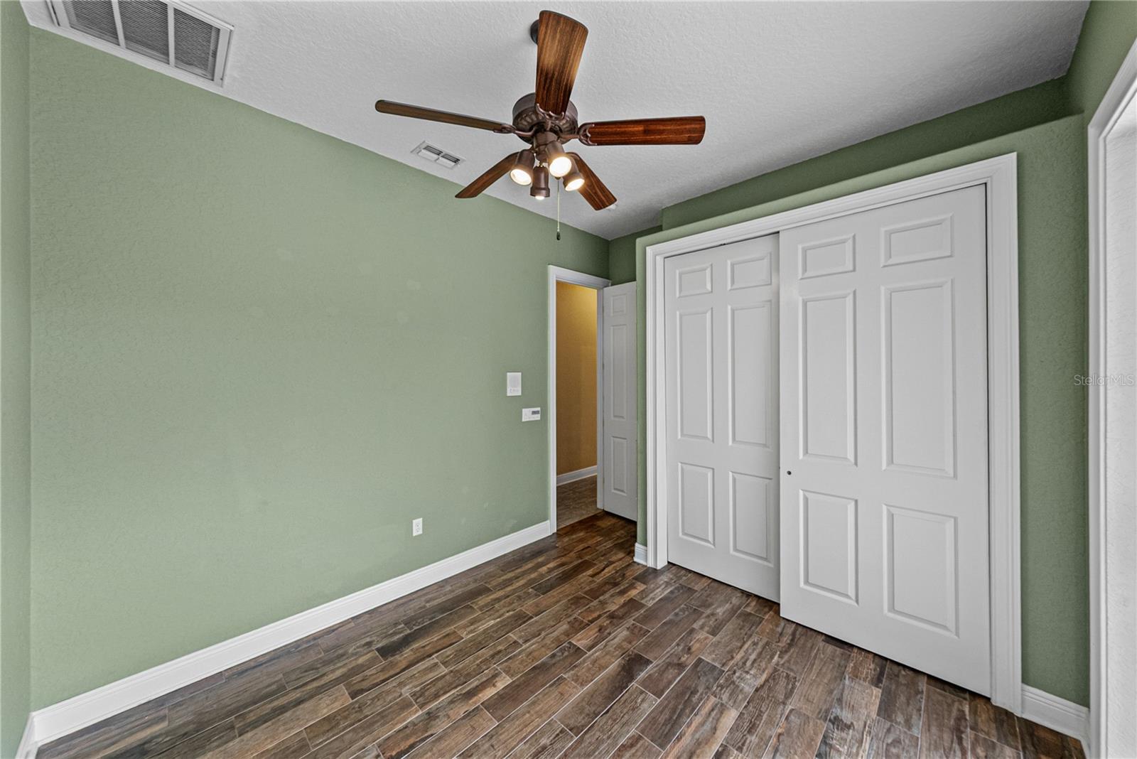 Image 43 of 85 For 12231 Woodlands Circle