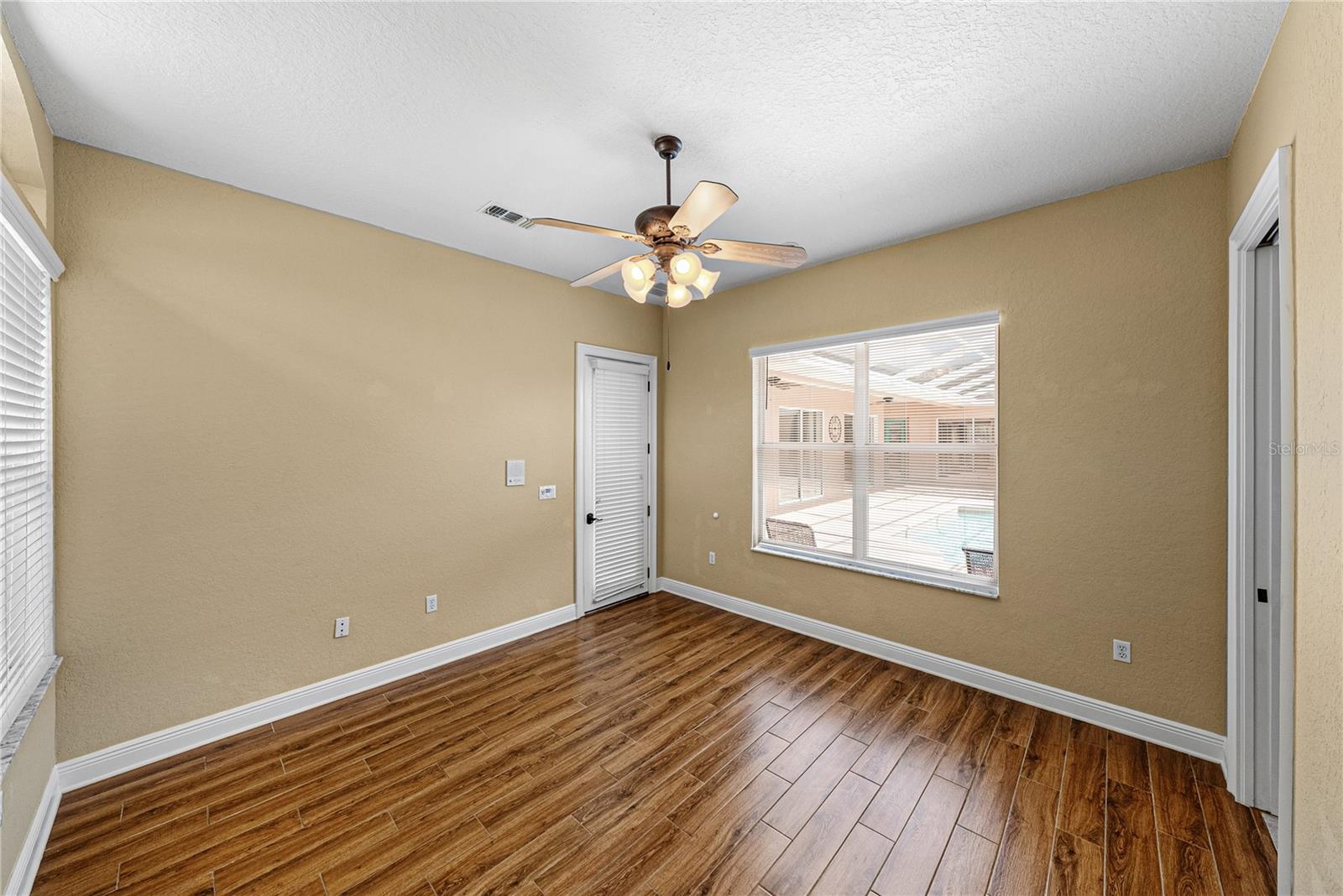 Image 48 of 85 For 12231 Woodlands Circle