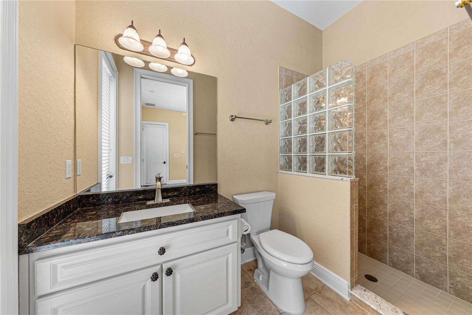 Image 50 of 85 For 12231 Woodlands Circle