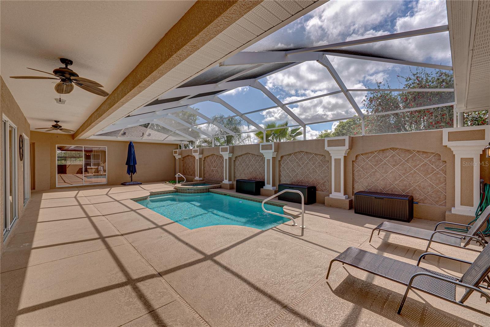 Image 9 of 85 For 12231 Woodlands Circle