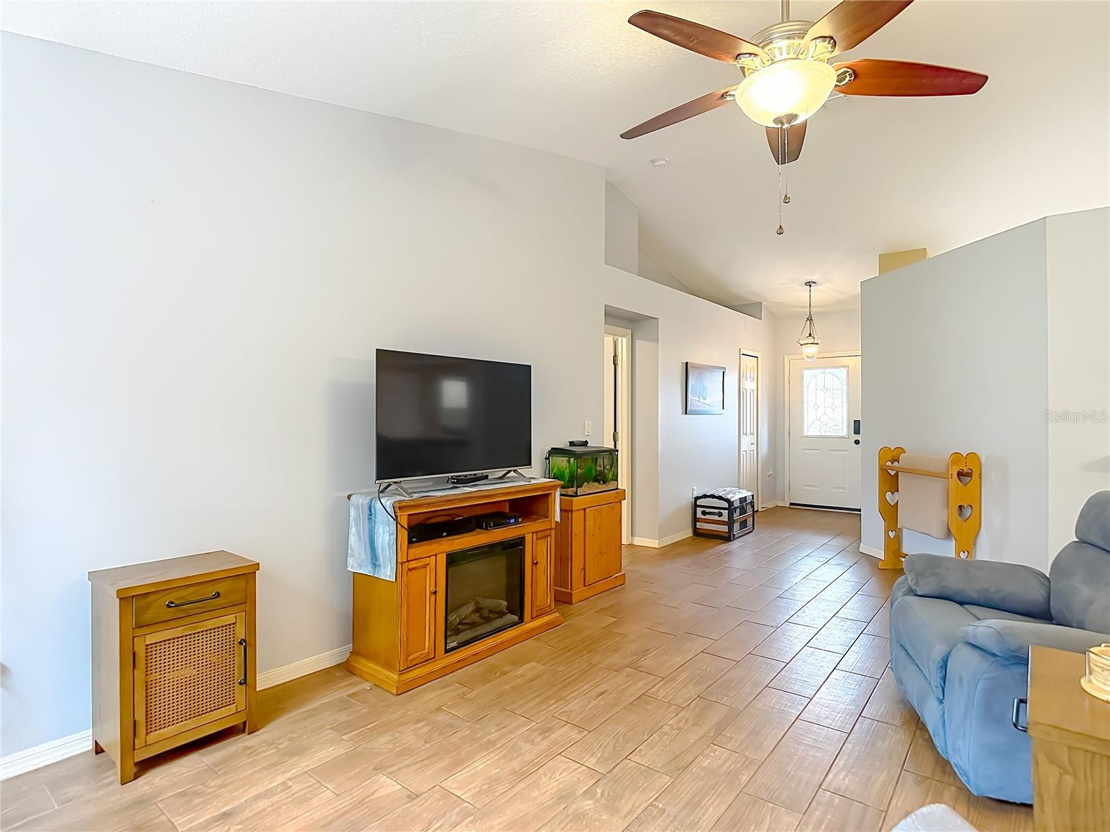 Image 10 of 69 For 6353 Cardinal Crest Drive