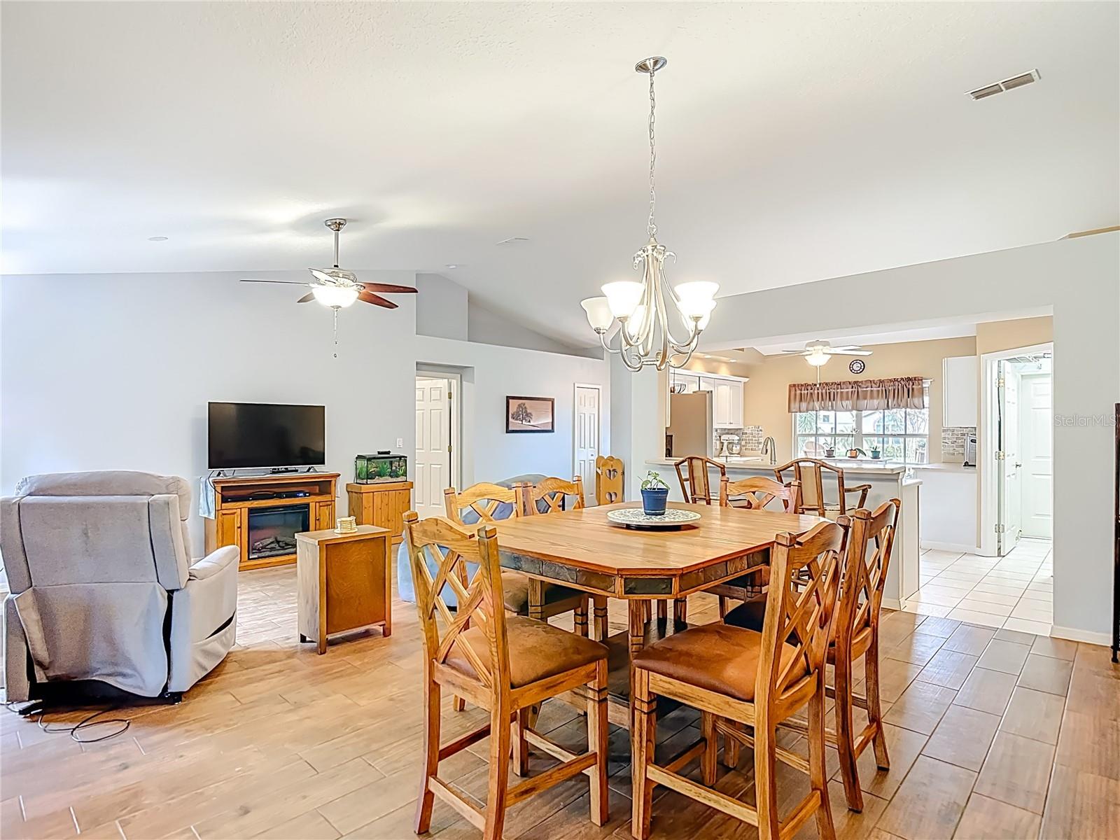 Image 12 of 69 For 6353 Cardinal Crest Drive