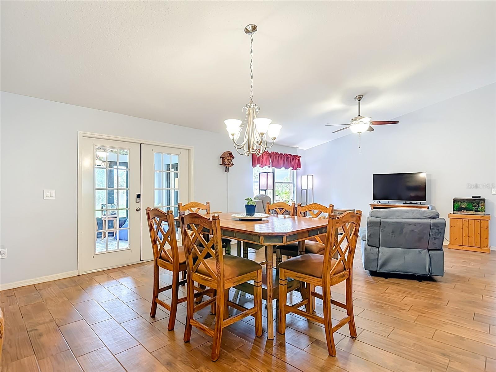 Image 13 of 69 For 6353 Cardinal Crest Drive