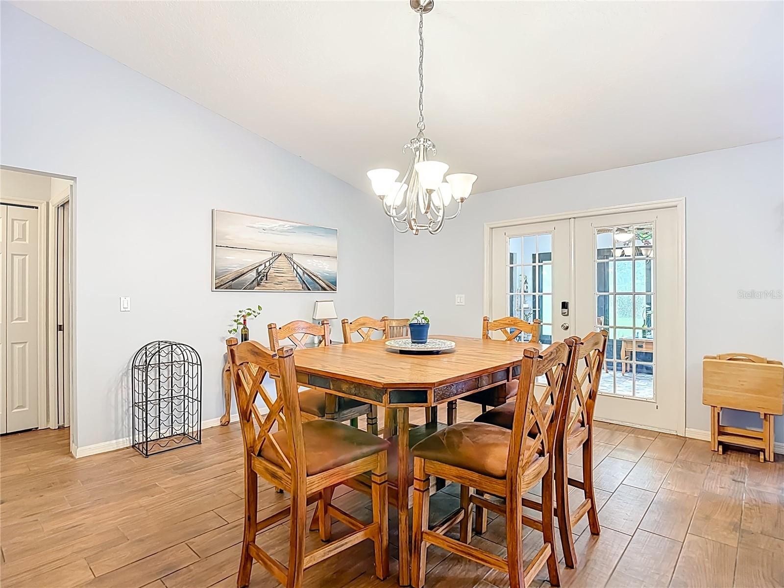 Image 14 of 69 For 6353 Cardinal Crest Drive