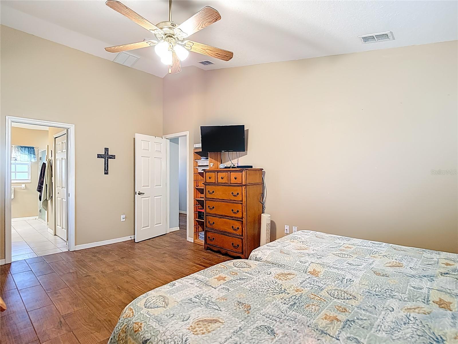 Image 30 of 69 For 6353 Cardinal Crest Drive