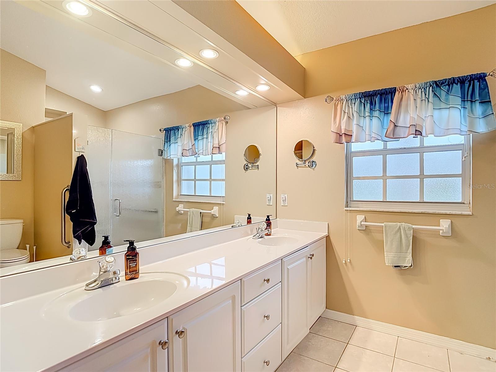 Image 31 of 69 For 6353 Cardinal Crest Drive