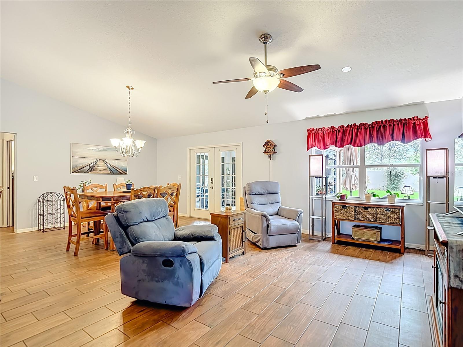 Image 8 of 69 For 6353 Cardinal Crest Drive