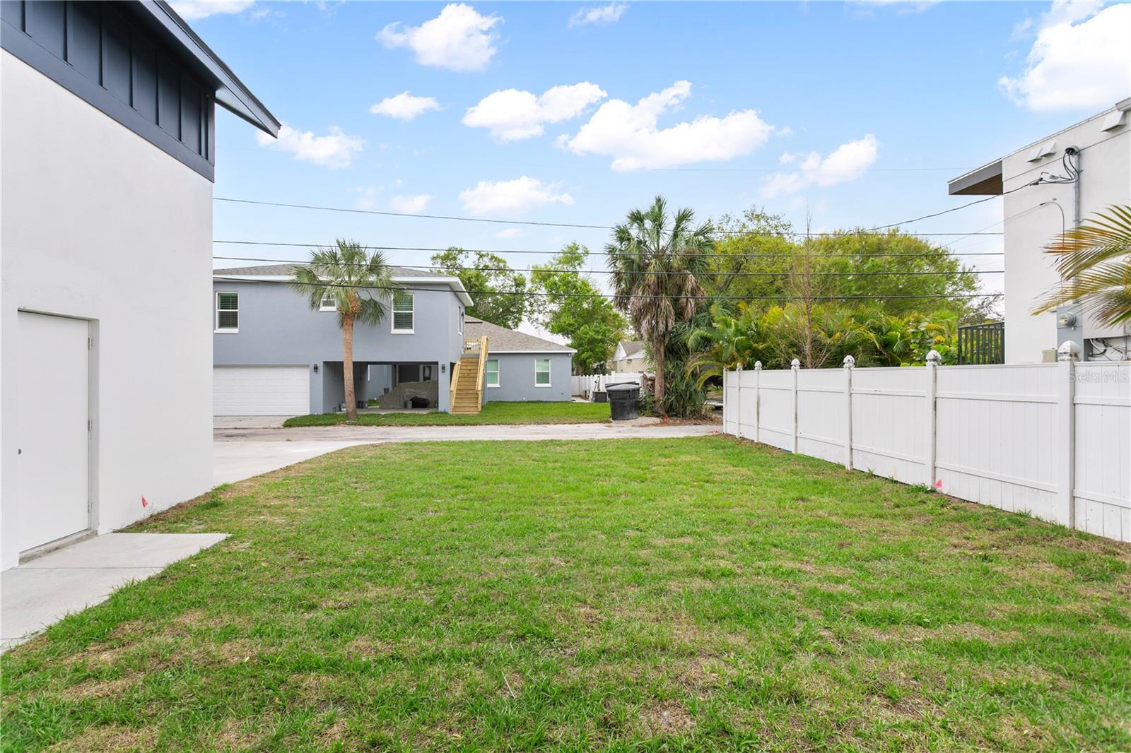 Image 21 of 58 For 514 38th Avenue Ne