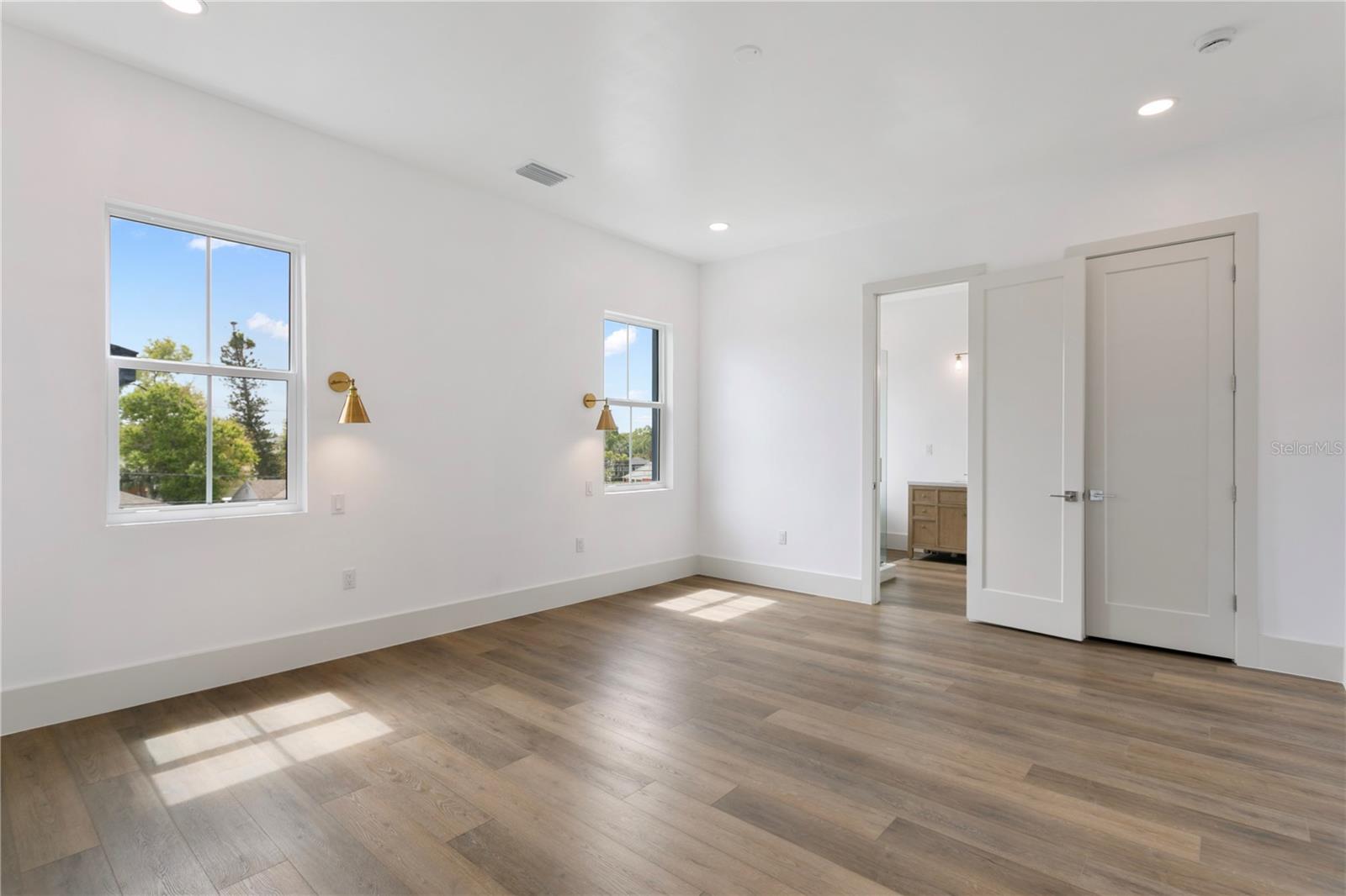 Image 29 of 58 For 514 38th Avenue Ne