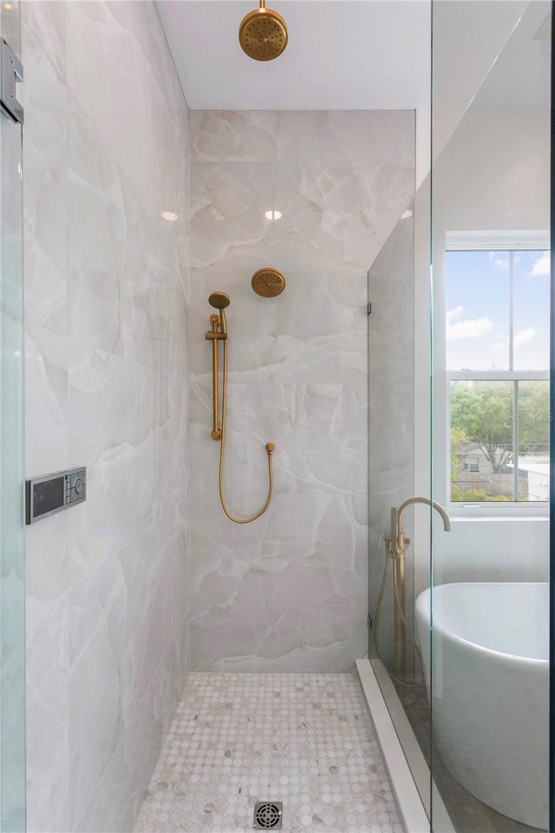 Image 32 of 58 For 514 38th Avenue Ne