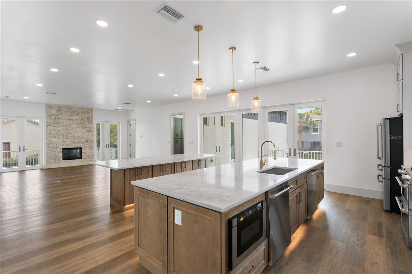 Image 9 of 58 For 514 38th Avenue Ne