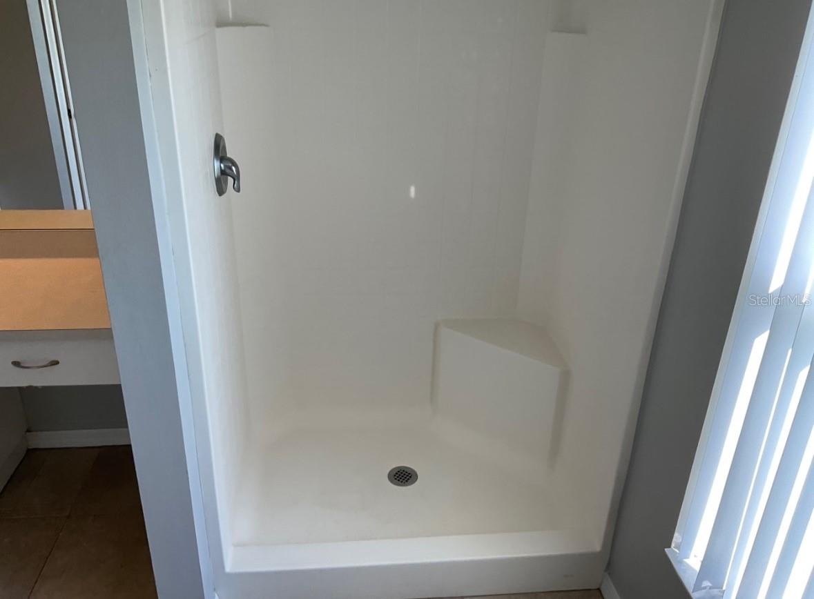 Image 9 of 14 For 2467 Zuyder Terrace