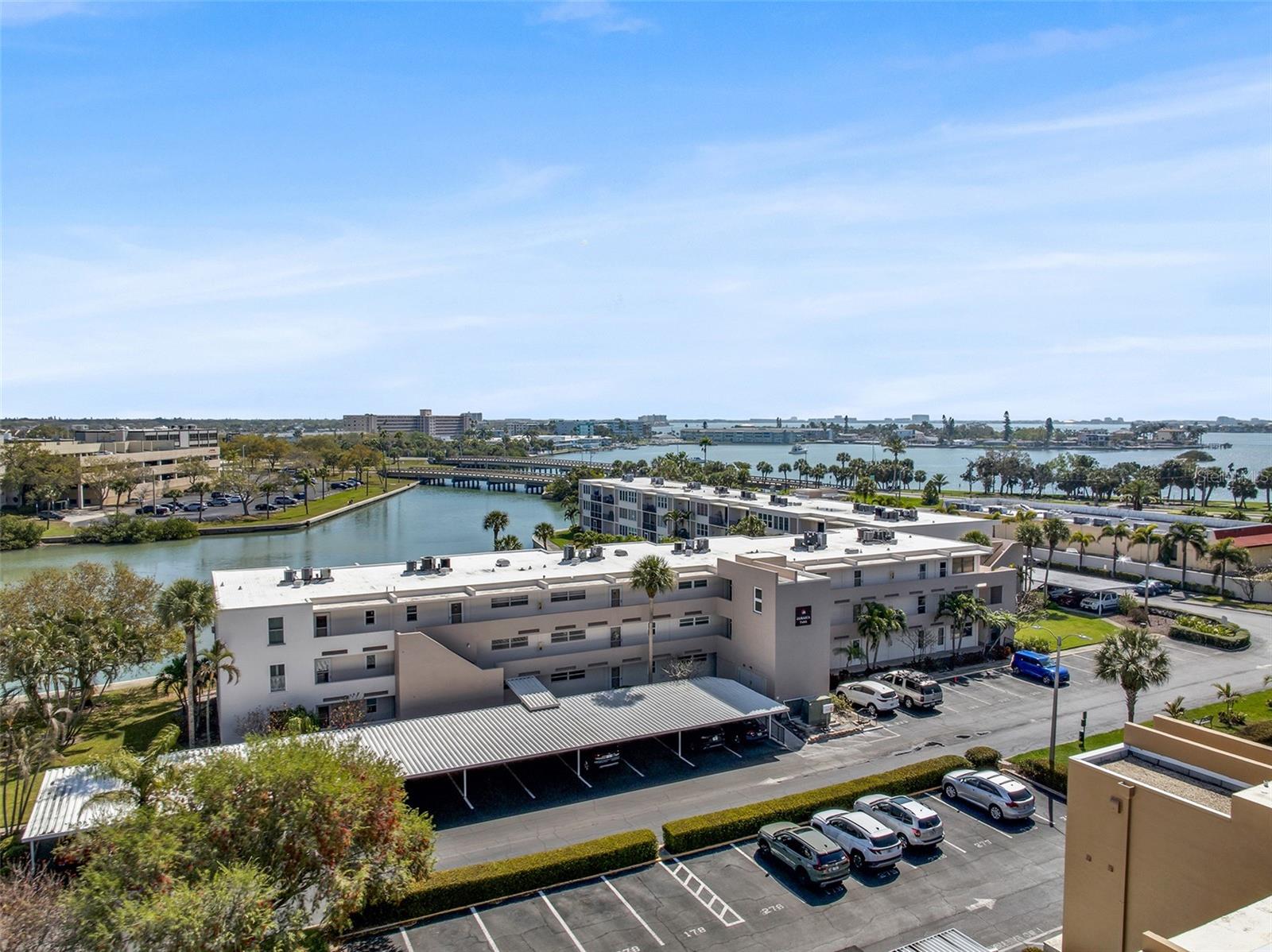 Image 21 of 28 For 7405 Bay Island Drive S 121