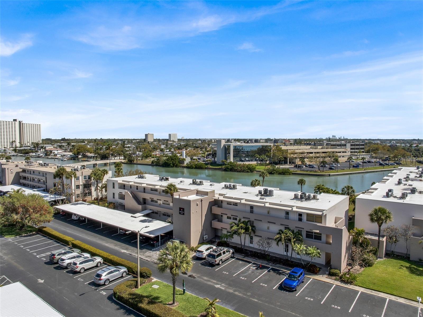 Image 23 of 28 For 7405 Bay Island Drive S 121