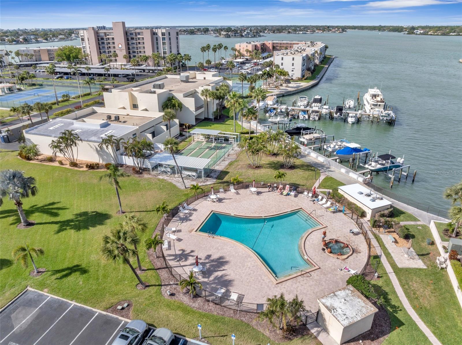 Image 27 of 28 For 7405 Bay Island Drive S 121