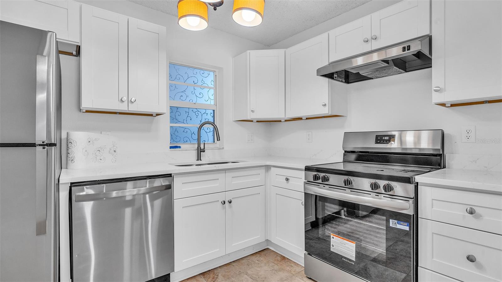 Image 5 of 28 For 7405 Bay Island Drive S 121