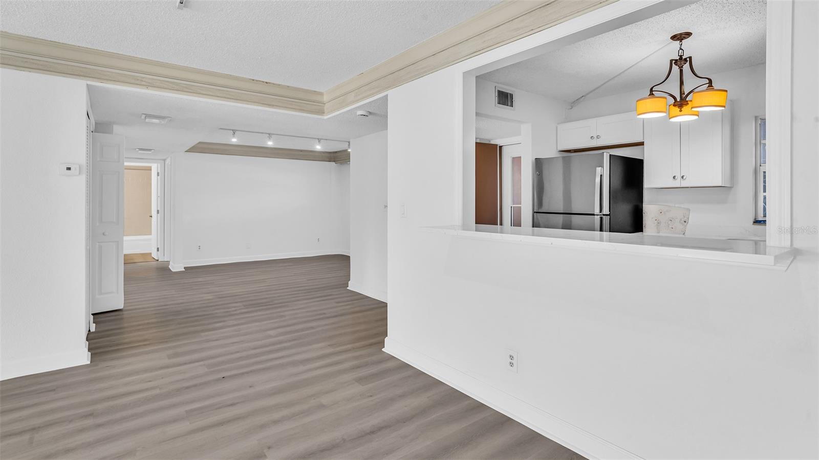 Image 6 of 28 For 7405 Bay Island Drive S 121