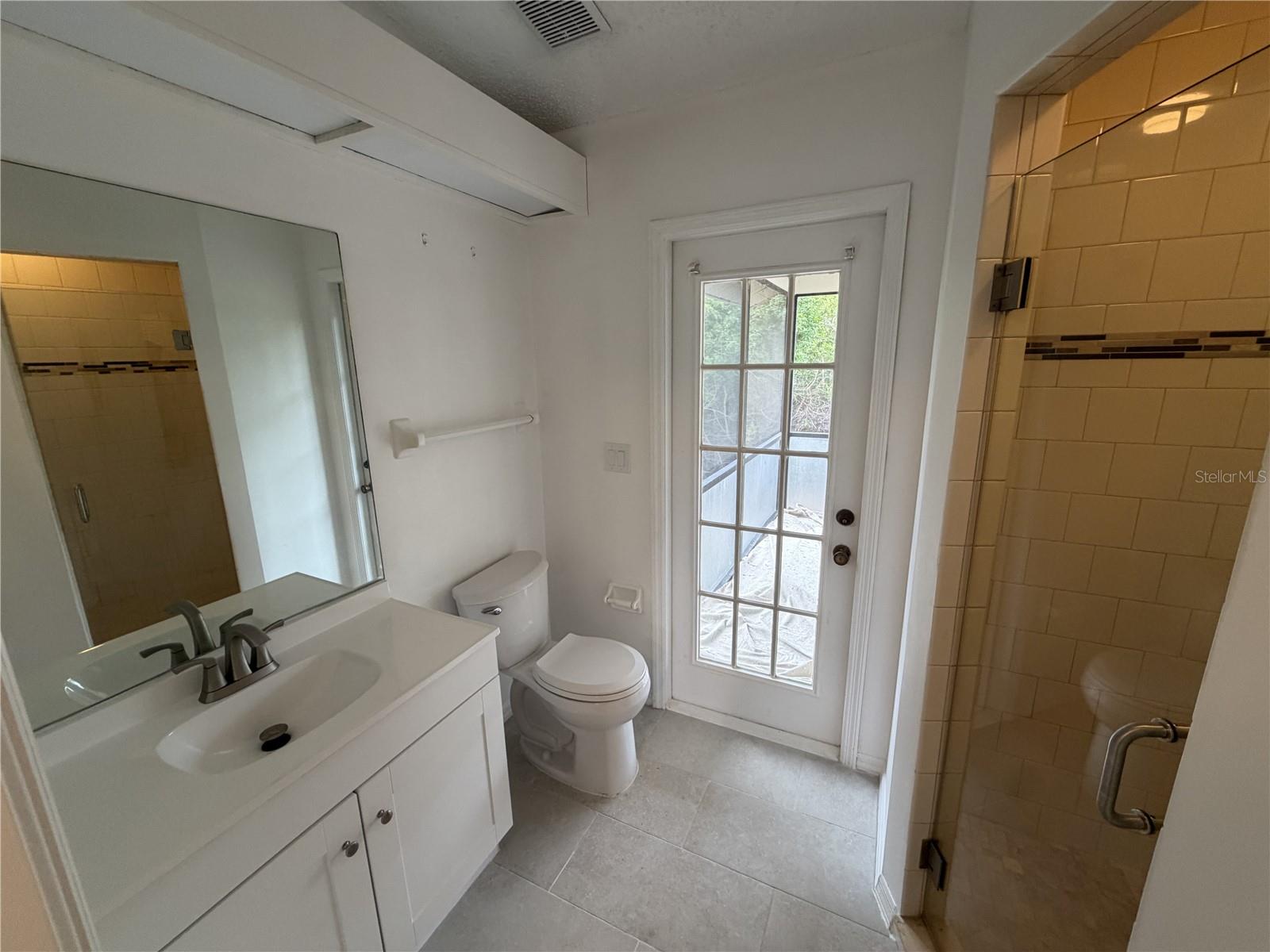 Image 12 of 19 For 531 Baffin Drive