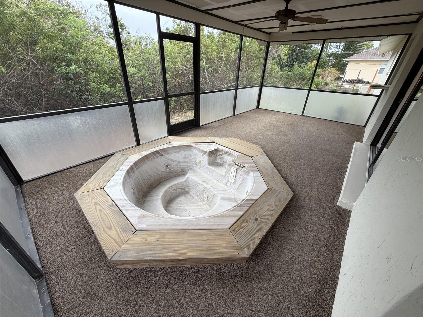 Image 14 of 19 For 531 Baffin Drive