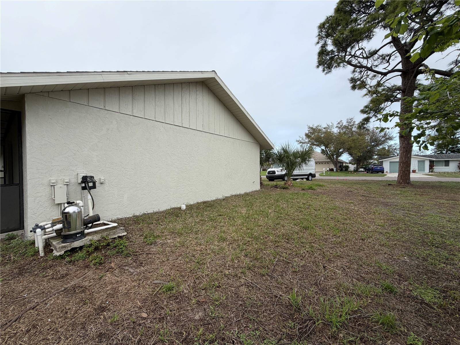 Image 17 of 19 For 531 Baffin Drive