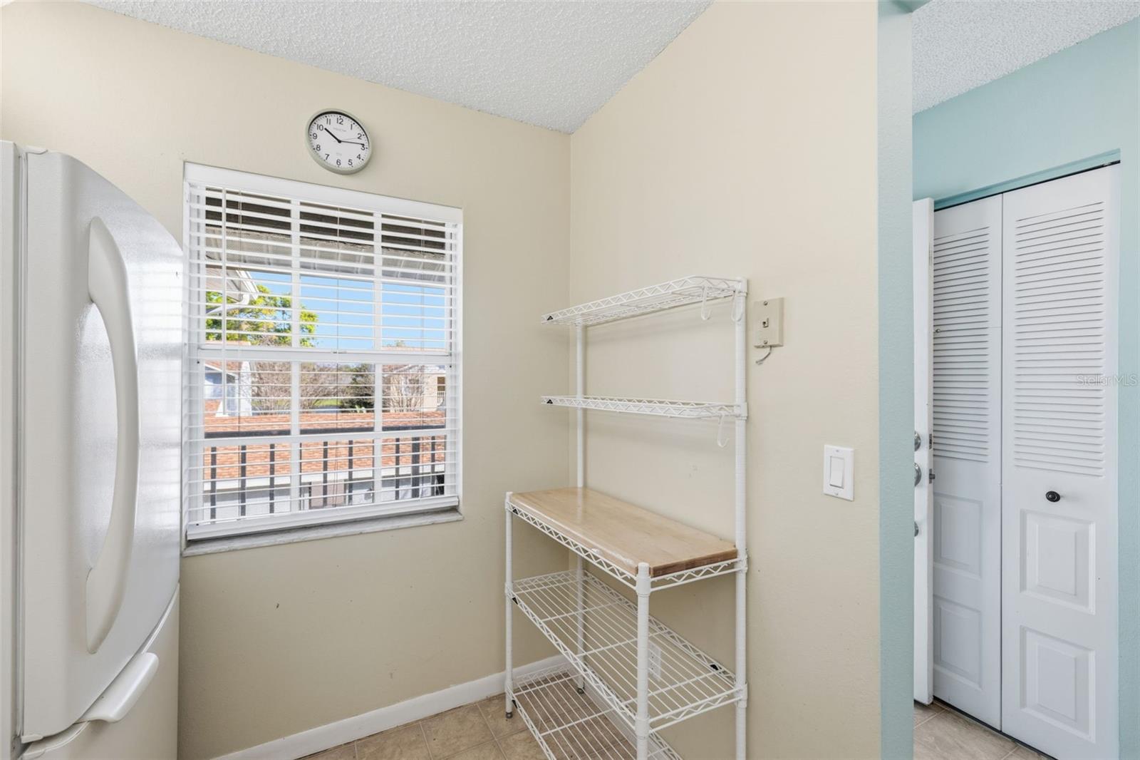 Image 10 of 35 For 1465 Millstream Lane 205