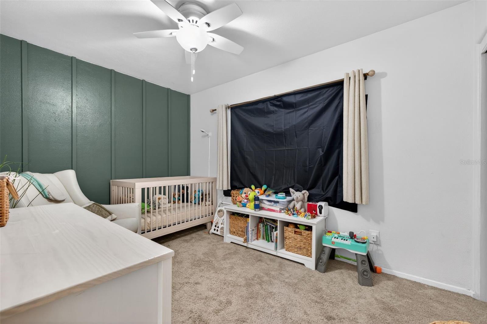 Listing photo id 16 for 6410 14th Street N