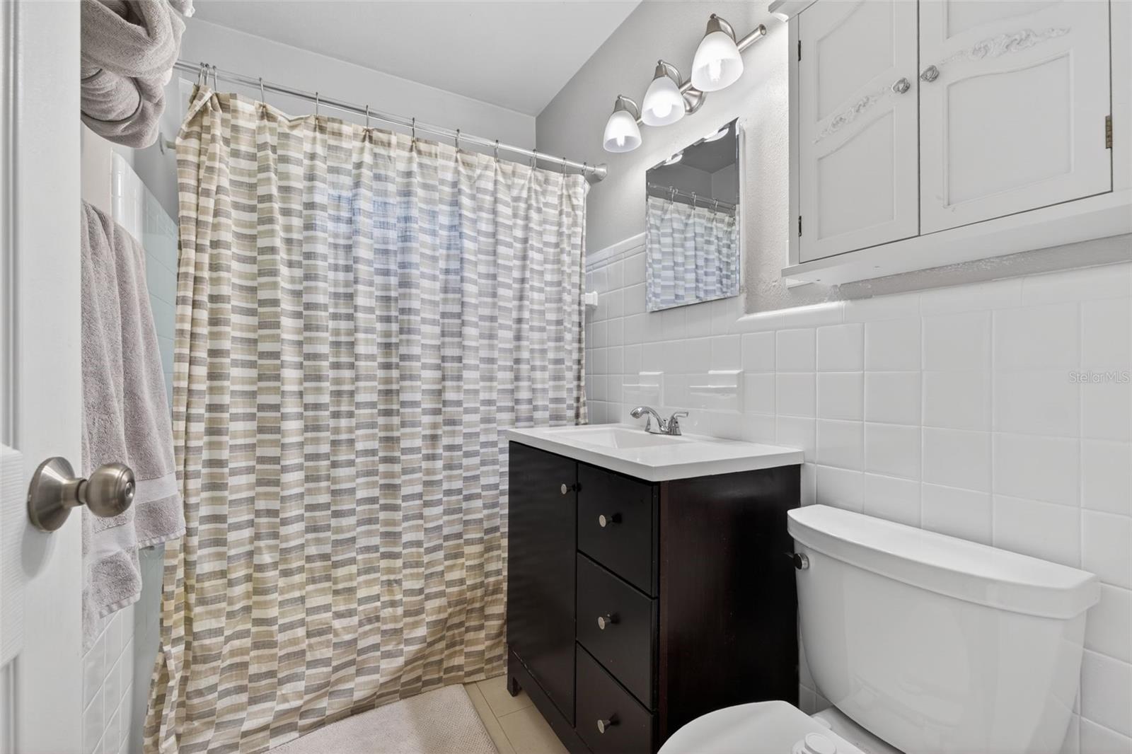 Listing photo id 17 for 6410 14th Street N