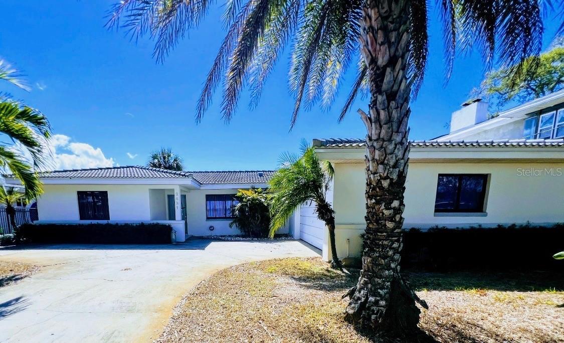 Image 2 of 6 For 2431 Sunrise Drive Se