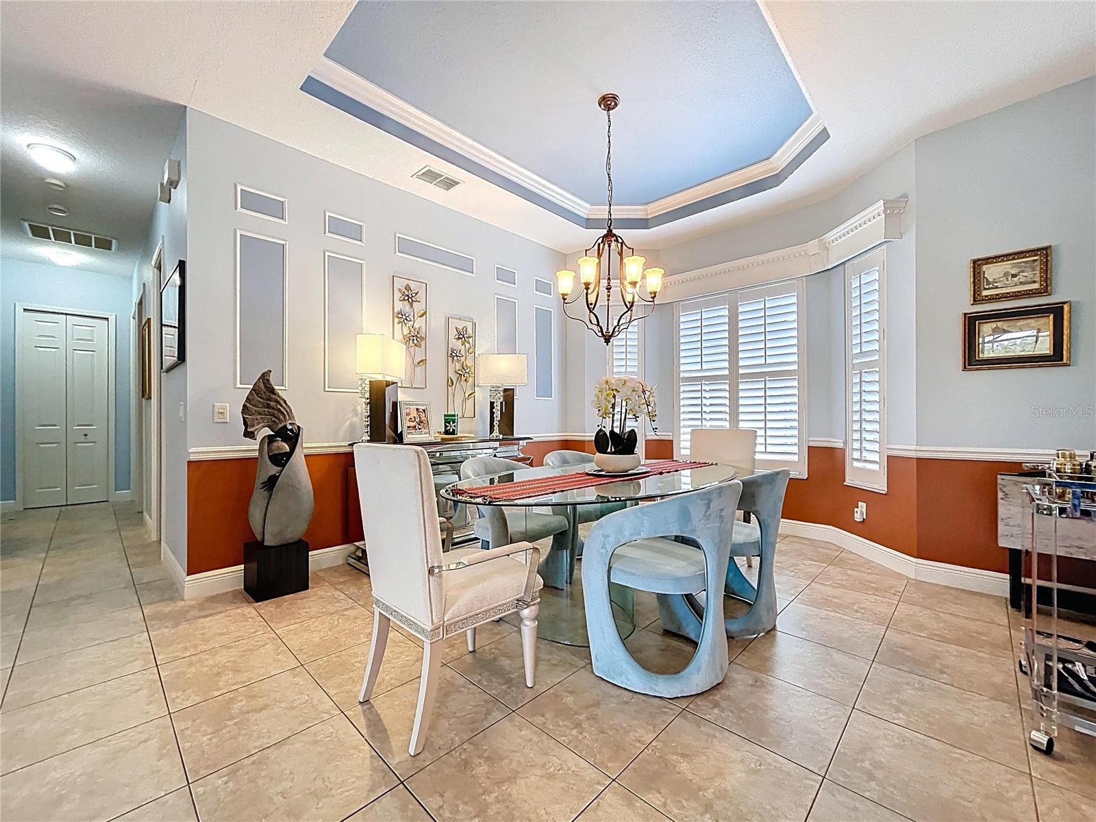 Image 11 of 94 For 609 Vintage Way