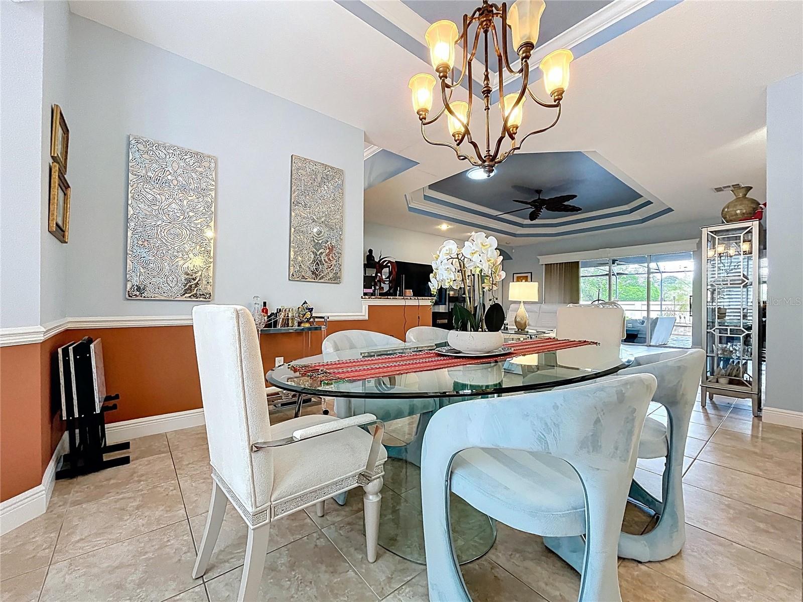 Image 14 of 94 For 609 Vintage Way