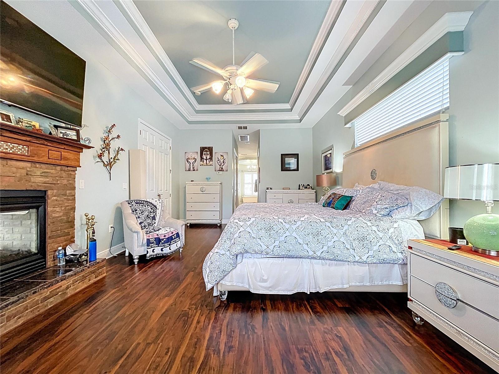 Image 32 of 94 For 609 Vintage Way