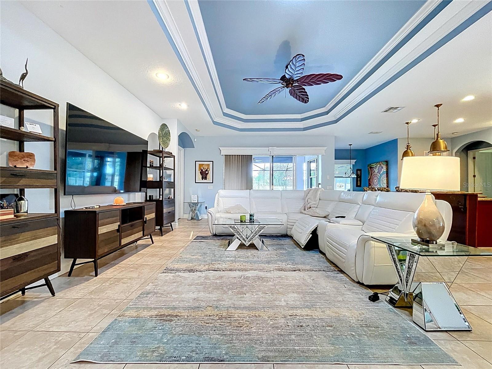 Image 7 of 94 For 609 Vintage Way