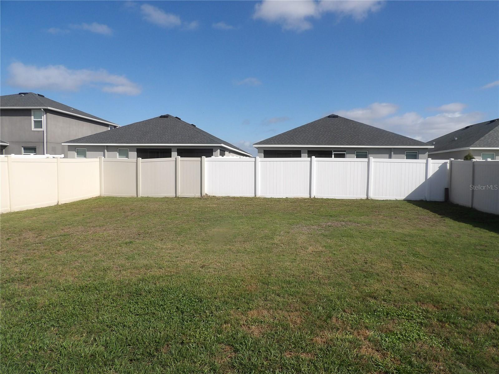 Image 17 of 22 For 5613 Arlington River Drive