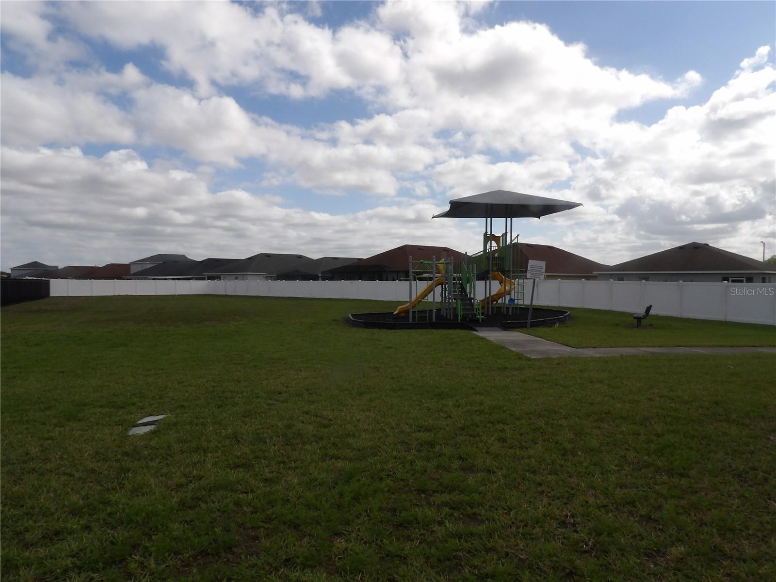 Image 22 of 22 For 5613 Arlington River Drive