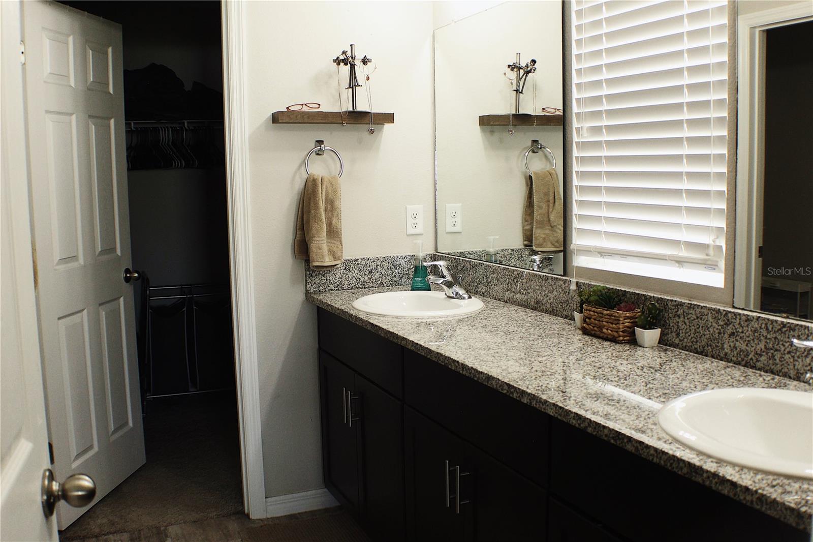 Image 9 of 22 For 5613 Arlington River Drive