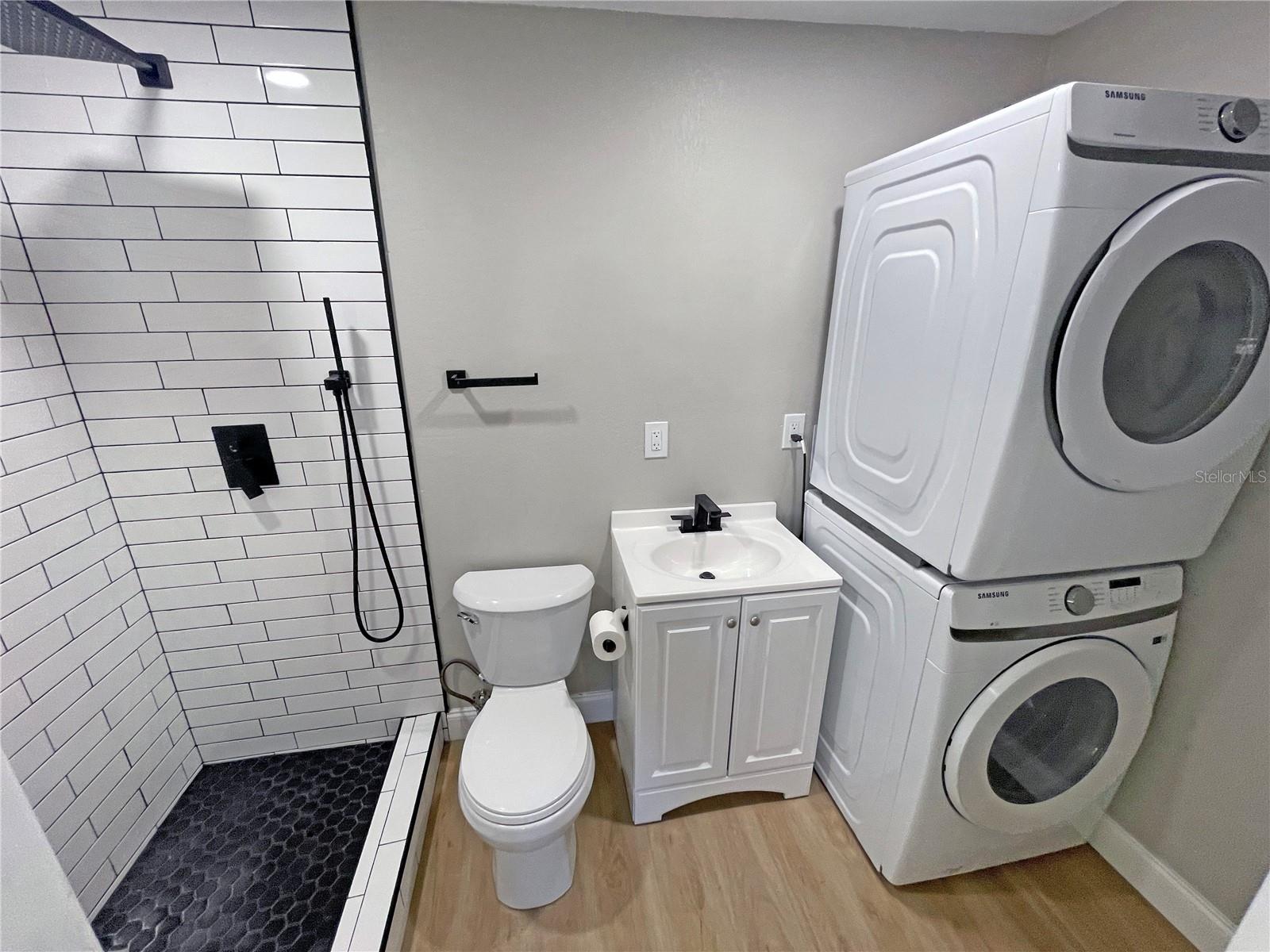 Image 9 of 12 For 4326 Clark Avenue