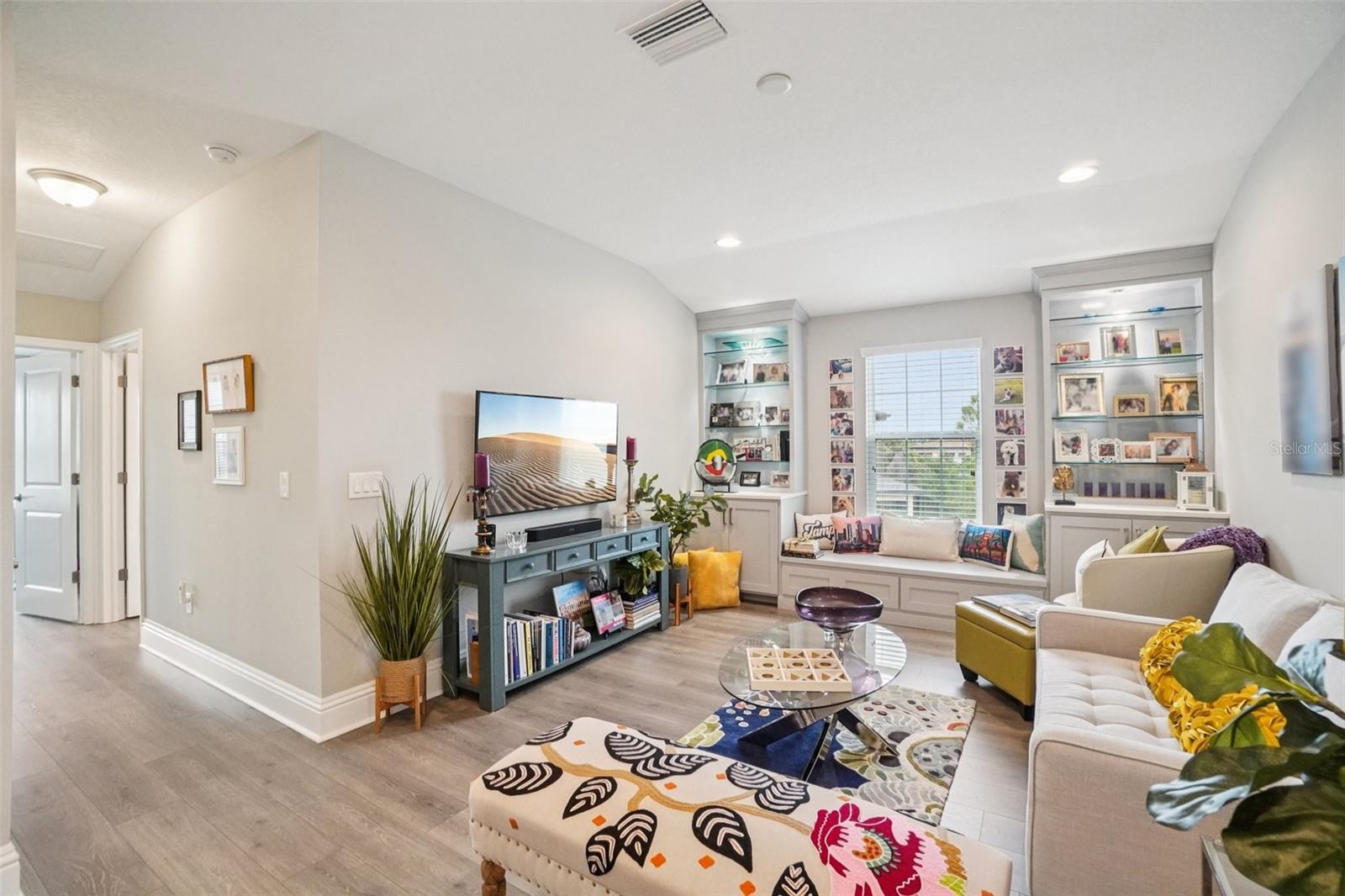 Image 21 of 39 For 30167 Southwell Lane