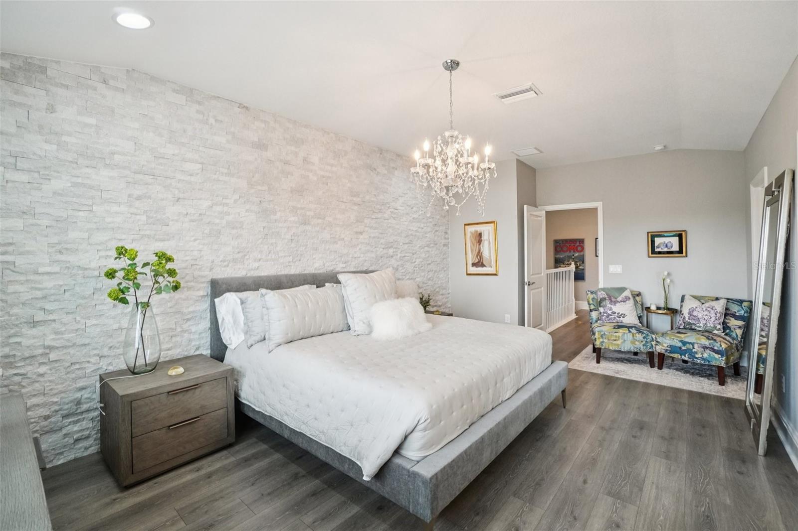 Image 23 of 39 For 30167 Southwell Lane