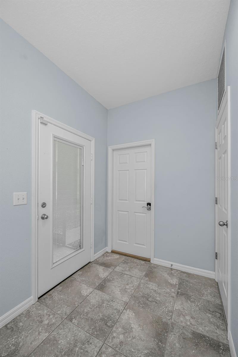 Image 14 of 69 For 2216 Parrot Fish Drive