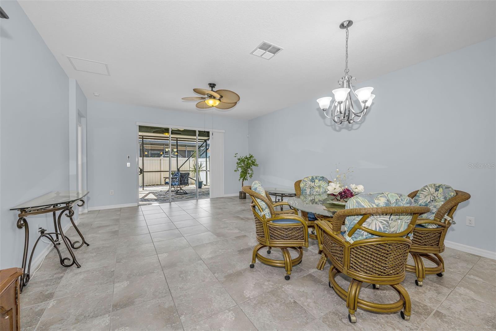 Image 24 of 69 For 2216 Parrot Fish Drive