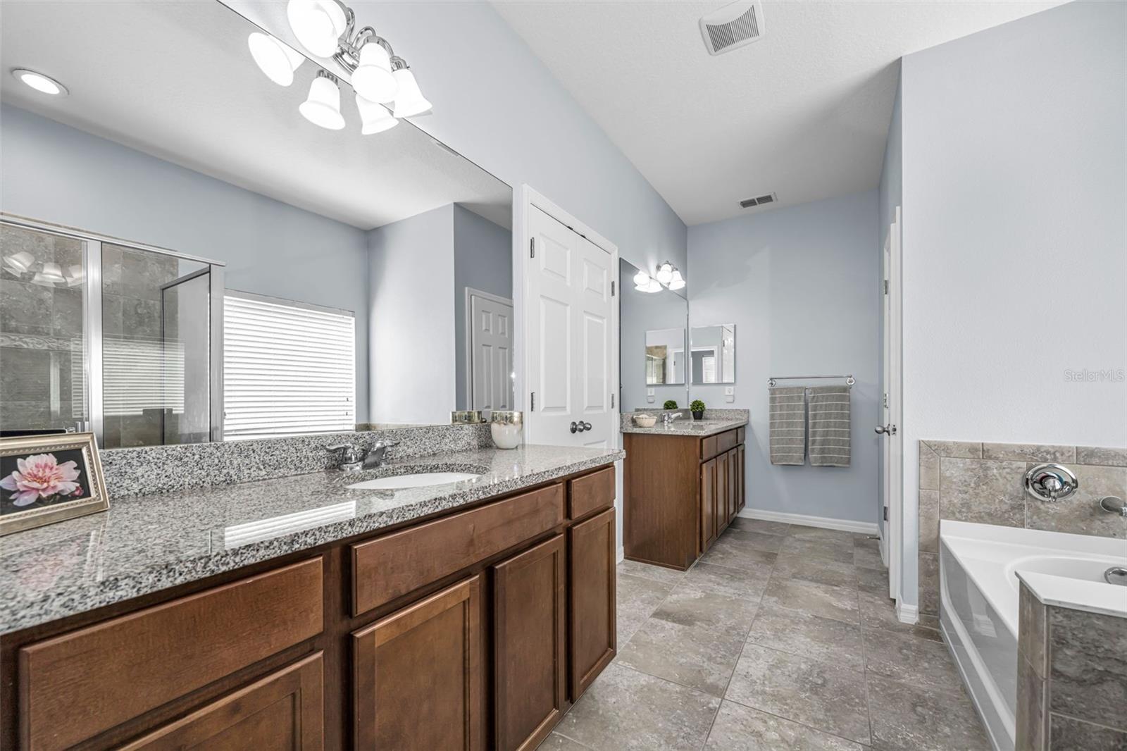 Image 30 of 69 For 2216 Parrot Fish Drive