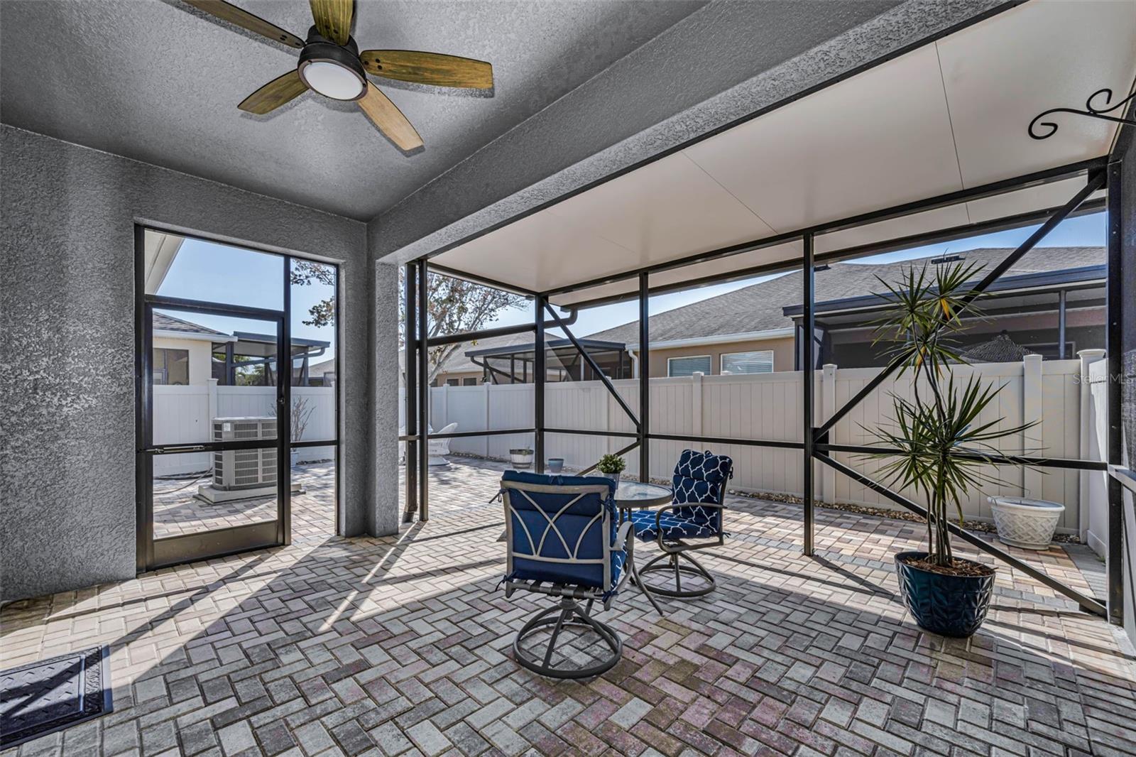 Image 38 of 69 For 2216 Parrot Fish Drive