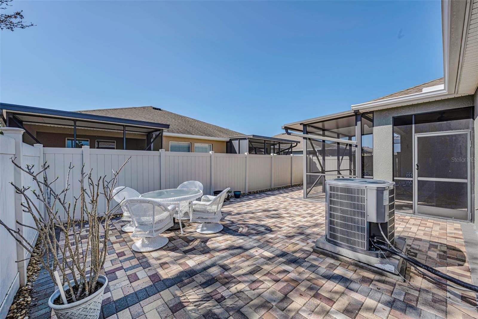 Image 40 of 69 For 2216 Parrot Fish Drive