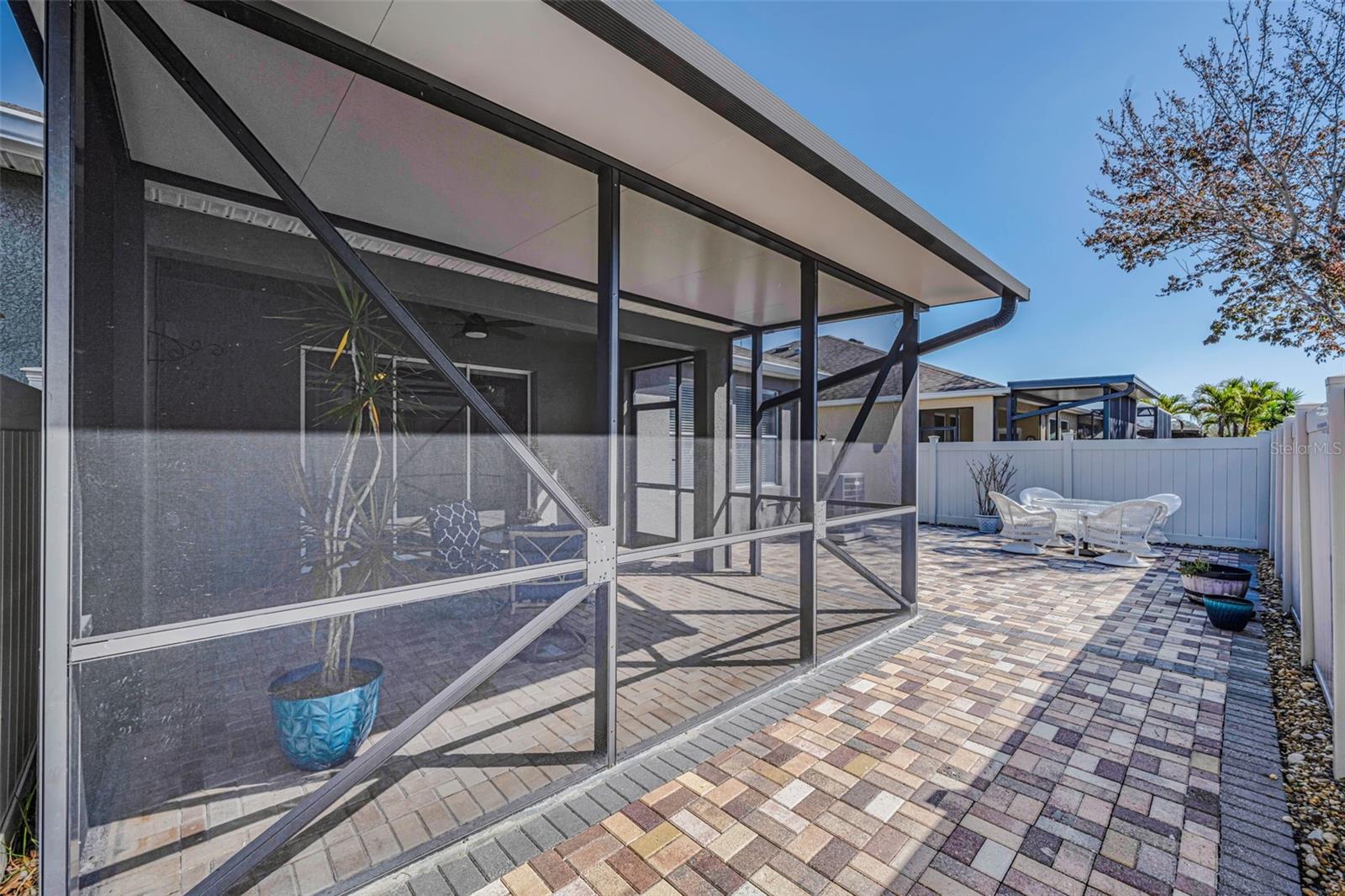 Image 42 of 69 For 2216 Parrot Fish Drive