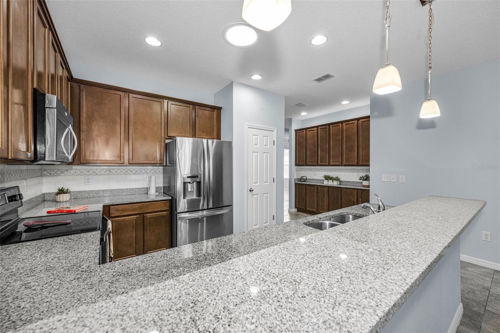 Image 5 of 69 For 2216 Parrot Fish Drive