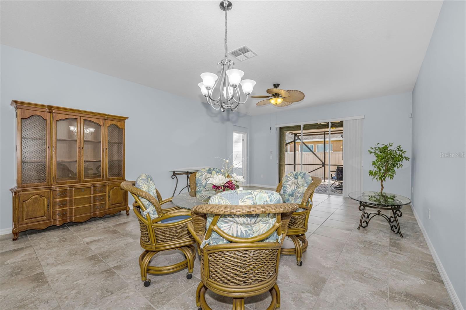 Image 6 of 69 For 2216 Parrot Fish Drive